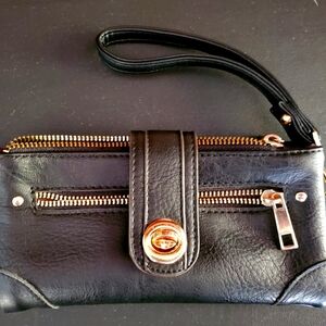 Black Leather Wristlet/Crossbody Wallet